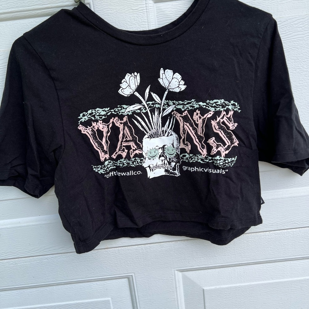 Vans Cropped Tee with Floral Design size M